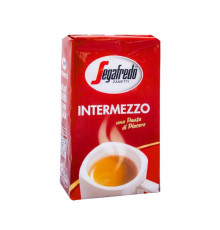 Кофе молотый Segafredo Intermezzo вакуумированный брикет 250 г
